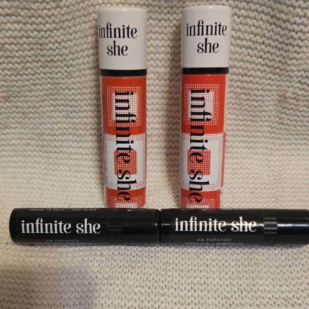Infinite She New Lip Balm Set - Rosehip And Hibiscus